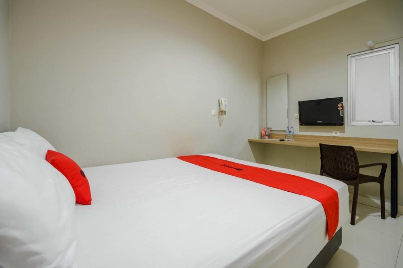Reddoorz @ Mangga Besar 2 Hotell Jakarta Exteriör bild